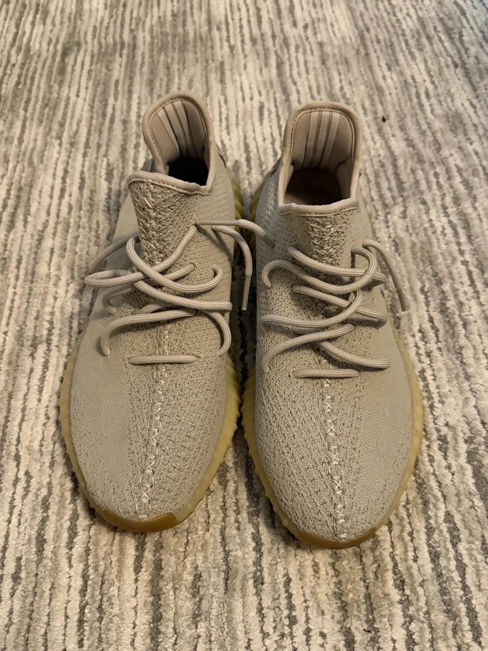 adidas Yeezy Boost 350 V2 knit sneakers size 11.5